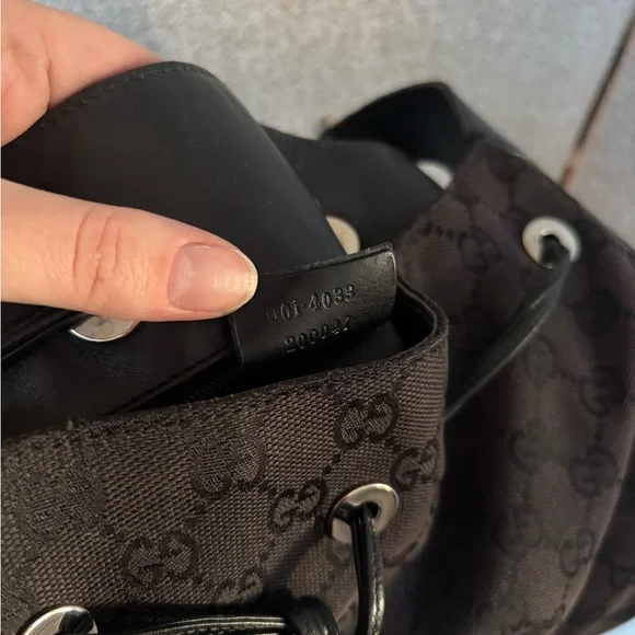 Gucci Black Bamboo Monogram Shoulder Bag - Picture 7 of 13